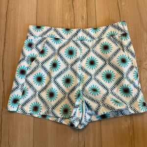 Janie and Jack Blue White Daisy Diamond Tile Print Floral Shorts NWT
